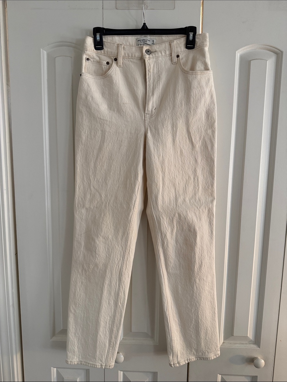 A&F Cream 90s Straight Leg Ultra High Rise Jeans